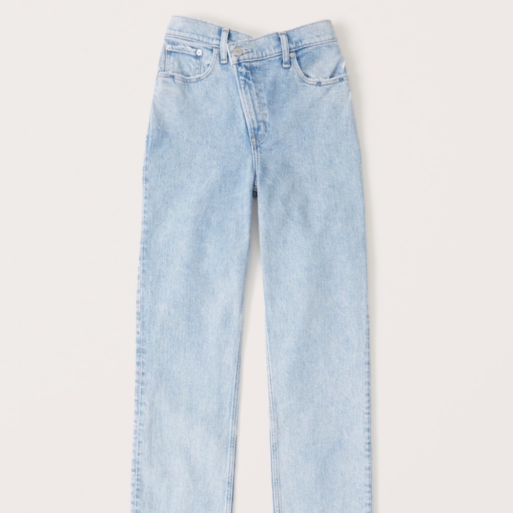 Ultra High Rise 90s Straight Jean